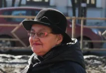 Чоловік нехай заробляє 30 тисяч рублів, а я, як сильна та незалежна жінка, 60! Петрозаводчани рублів