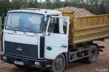 Суспільно корисна праця та збирання врожаю - різні речі корисна