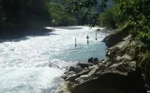 річках