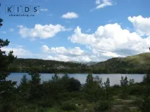Озеро Шибиндиколь у Східному Казахстані березі