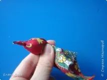 Півник з одного клаптя без голки, Країна Майстрів голки