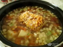 Рецепт Тушкована свинина, такий собі шурум-бурум з м’яса, картоплі, кабачків та кукурудзи свинина