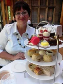 Tea Time – англійська традиція чаювання англійська