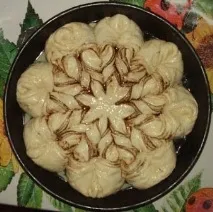 Кручений пиріг з корицею кручений