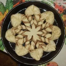 Кручений пиріг з корицею пиріг