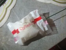 Зимовий букет із цукерок клей