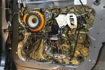 Аудіосистема в Land Rover Discovery, журнал АвтоЗвук land