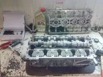 Цілісний штовхач з гідрокомпенсатора штовхач