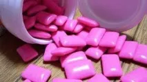 Як позбутися жуйки у волоссі вона
