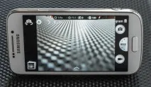 Камера та смартфон в одному корпусі перший погляд на Samsung Galaxy S4 Zoom одному