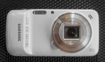Камера та смартфон в одному корпусі перший погляд на Samsung Galaxy S4 Zoom смартфон
