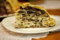 Курник з млинців з куркою та грибами лазіння, торт, фаршировані млинці, рецепт мішечків з курник