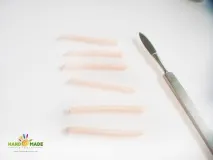 Ліпимо лапки та дзьоб для папуги дзьоб