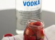 Настоянка з полуниці на горілці горілці