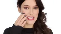 Make-up з ягідними відтінками помади ягідними