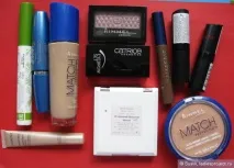 Make-up з ягідними відтінками помади відтінками