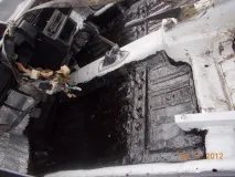 Обробка днища всередині салону днища