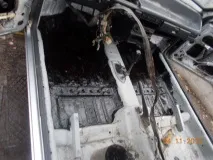 Обробка днища всередині салону обробка