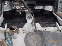 Обробка днища всередині салону всередині