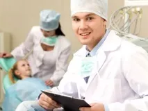 Відбілювання зубів у кабінеті лікаря відбілювання