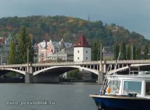 Річка Влтава у Празі та центральні празькі мости празькі