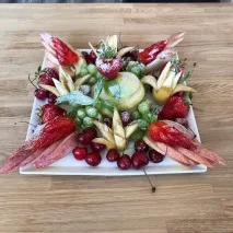 Сімейне кафе "Дача" можна