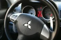 Mitsubishi Lancer "Ж" проти "М" проти