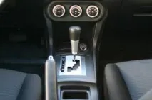 Mitsubishi Lancer "Ж" проти "М" mitsubishi