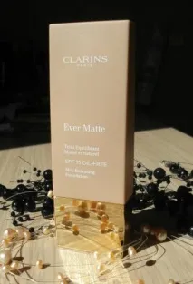 Тональний крем Ever Matte Skin BalancingFoundation SPF 15 Oil-Free від Clarins 103 ivory крем