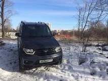 навчився