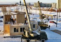 Монтаж плити перекриття, автокран для укладання плит перекриття
