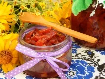 Варення з айви часточками. айви