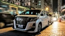 У Гонконгу найпопулярнішими автомобілями є мінівени та мікроавтобуси мінівени