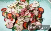 Смачні салати з редису з креветками, помідорами, огірками, яйцем, м’ясом - Кулінарні рецепти - редису