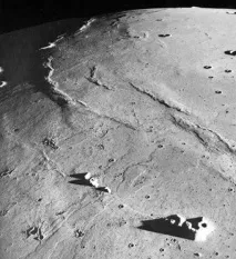Загадки Місяця - останні дані Місяць