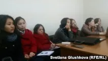 Журналістів навчають – правильно писати про релігію правильно