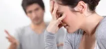 Чоловік постійно мене ревнує дії у непростій ситуації чоловік