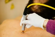 Чи можна гріти спину при остеохондрозі, розповіли фахівці - новини Єкатеринбургу можна