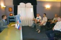 Назустріч комплексу ГТО, Молода Гвардія назустріч