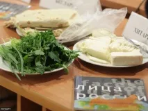 Про близькість Арарату та вірменську культуру за чаєм з лавашем вірменську