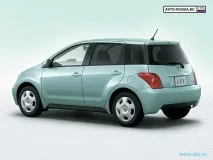Огляд моделі Toyota ist моделі
