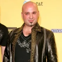 Від Роджера Уотерса вимагають вибачень за підкладену євреям свиню підкладену