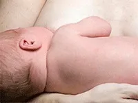 Травлення новонародженого дитини