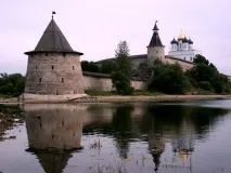 Чому в горах саклі розташовані на схилах, але не в долинах схилах