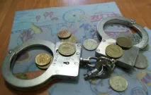 Правова основа щодо виплати аліментів в одній статті виплати