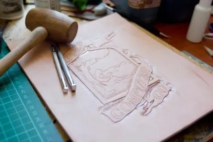 7 Способів художньої обробки шкіри - ярмарок майстрів - ручна робота, handmade (інтарсія) 7 Способів художньої обробки шкіри - ярмарок майстрів - ручна робота, handmade
