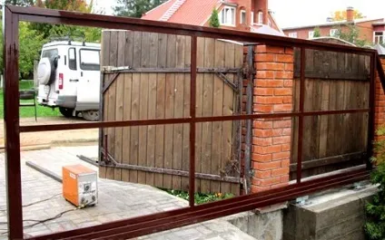 Автоматичні відкатні ворота установка і ціна (ворота) Автоматичні відкатні ворота установка і ціна