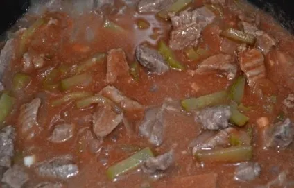 Азу з солоними огірками - покроковий рецепт з фото на (нарізати невеликими шматочками) Азу з солоними огірками - покроковий рецепт з фото на