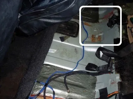 Антикорозійна обробка автомобіля (увага зварних швах) Антикорозійна обробка автомобіля