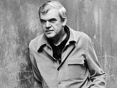 Бабуся, АБиК і апашка, книжкова полиця